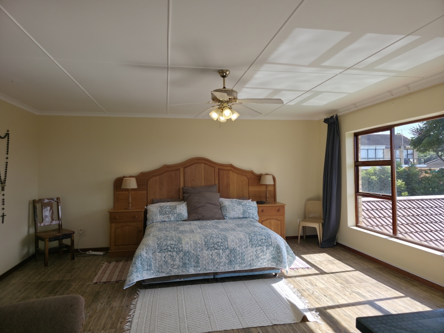 9 Bedroom Property for Sale in Noorsekloof Eastern Cape